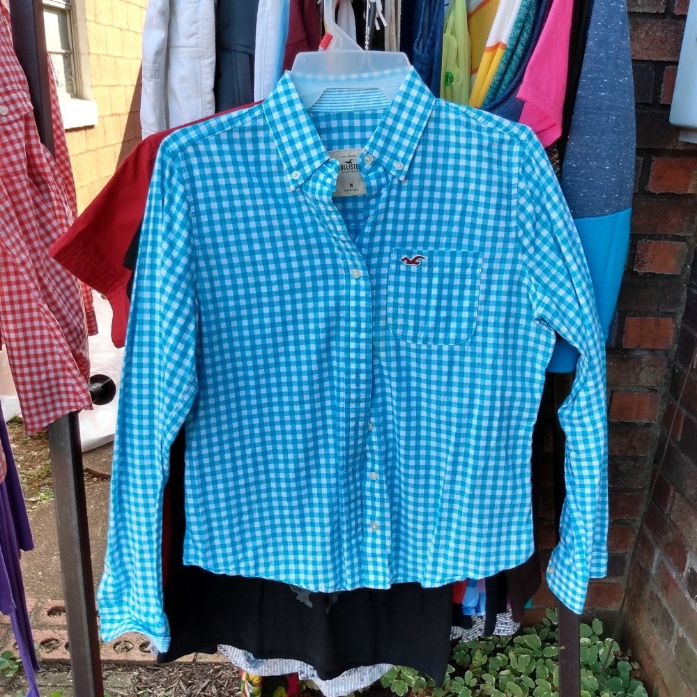 Long sleeve button up Hollister shirt